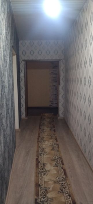 Ахунбабаева 10-соток срочно продаётся дом.