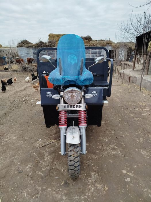 Uragan motosikl sotiladi
