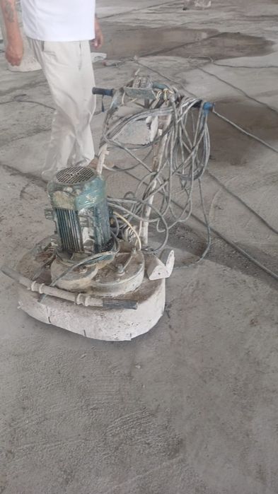 Шлифовальная машинка