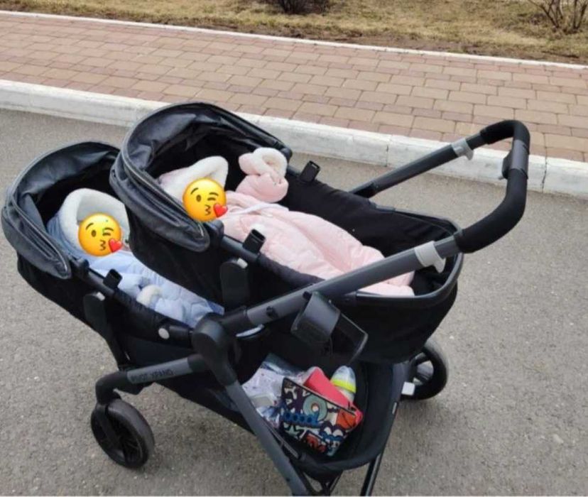 Каляска для близняшки б/у