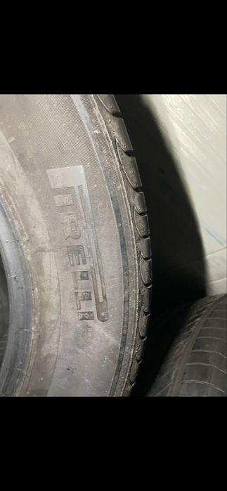 235 60 18 Pirelli