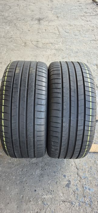2 anvelope vara Bridgestone 285/35/22,dot 2022.Pretul este pe bucata.