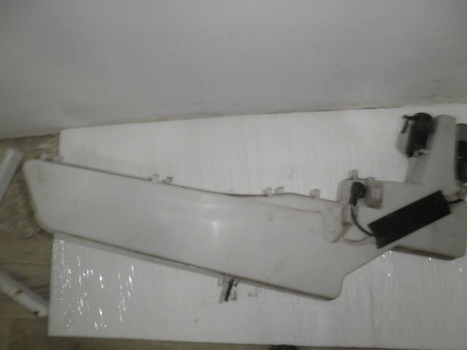 Vas lichid parbriz + motoras Nissan Navara D23 2.3 DCI 2018 289104KJ0A 28910-4KJ0A