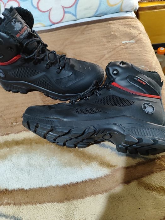 полуботинки мужские ,42 р.один раз одели