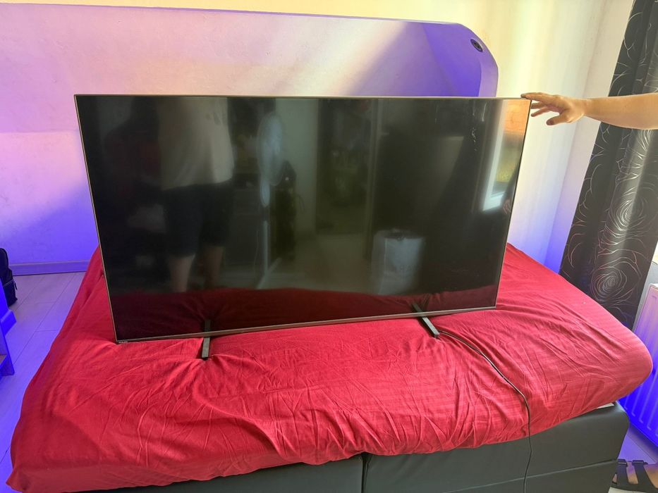 Vând plasma full 4k cu leduri