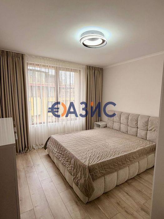 Продава се Двустаен апартамент в Свети Влас - 62 кв.м за 979 €/кв.м - Снимка #12