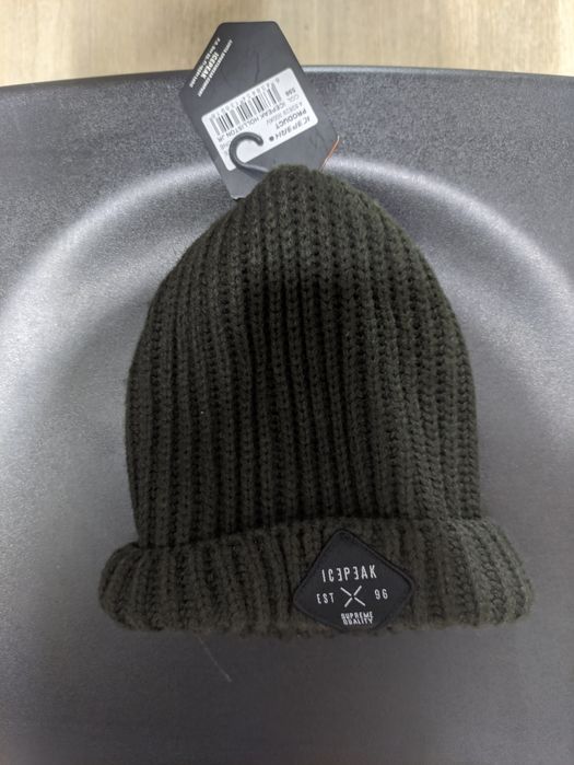 Шапки мужские разные