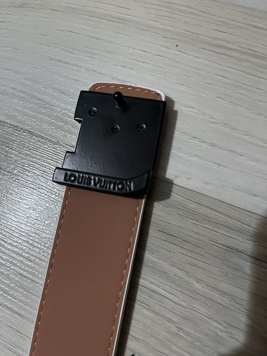 Curea Louis Vuitton Alba Noua