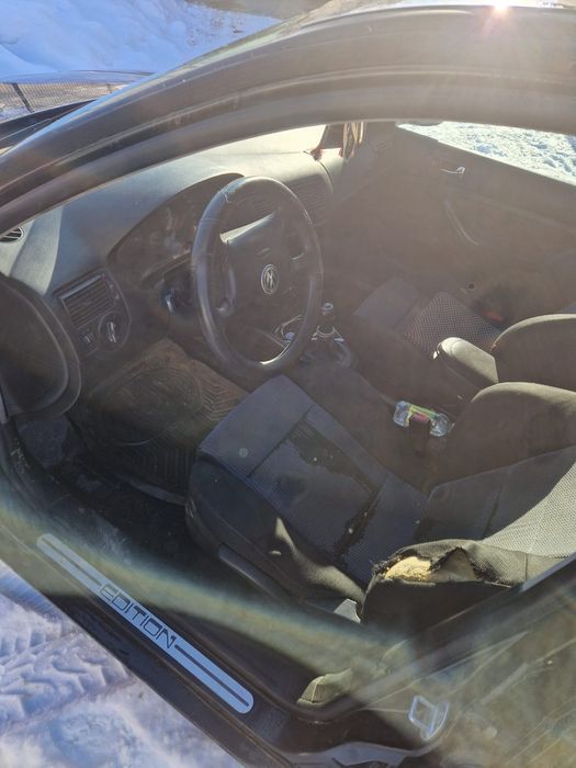 Vând sau dezmembrez golf 4 tdi