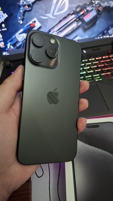 IPHONE 15 PRO MAX 256GB идеальный