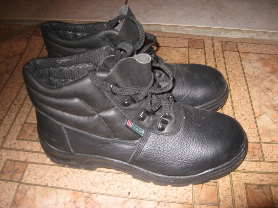 продаются мужские ботинки "Click" (США)