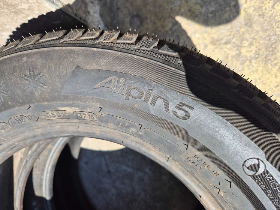 2 Anvelope M+S IARNA - 205/65/15 94T - Michelin Alpin 5 - NOU - DOT 2015 !