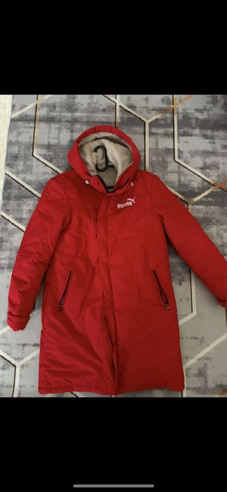 В продаже мужские куртки