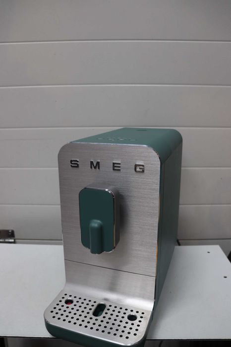 Smeg BCC01EGMEU Кафемашина за еспресо, зелено-матово