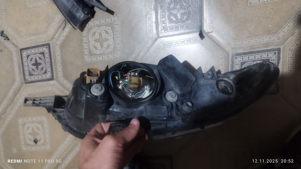 Гентра оригинал фара