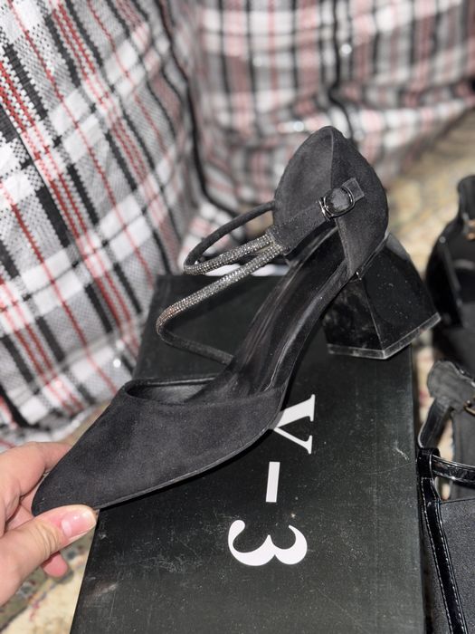 Продам почти новые туфли