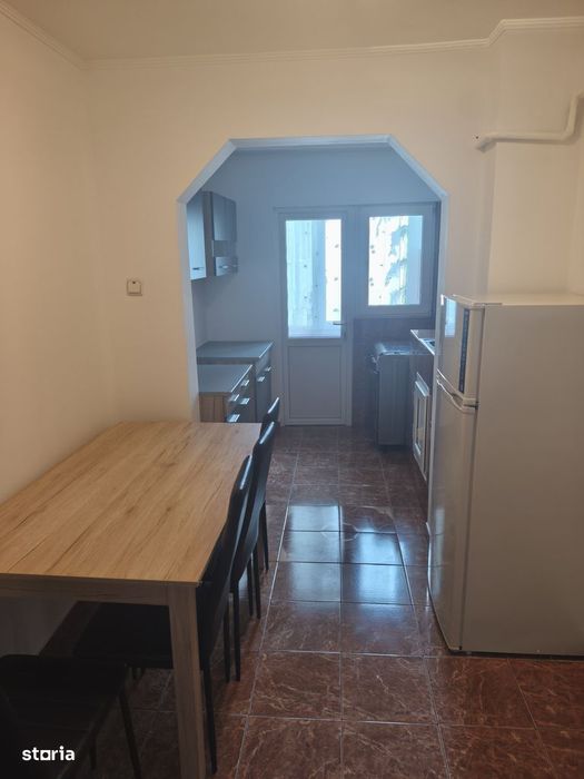 Apartament 3camere de închiriat