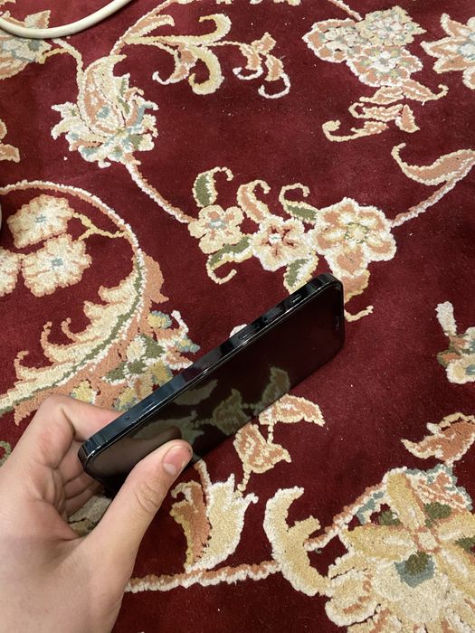 Продам айфон 12 про 256 гб срочно