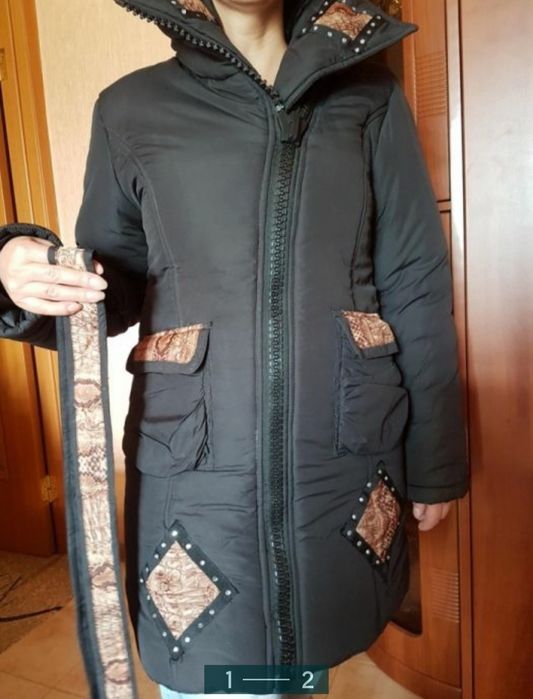Тёплая женская куртка с капюшоном