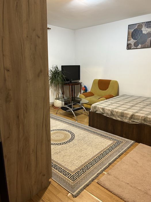 Inchiriez apartament 2 camere