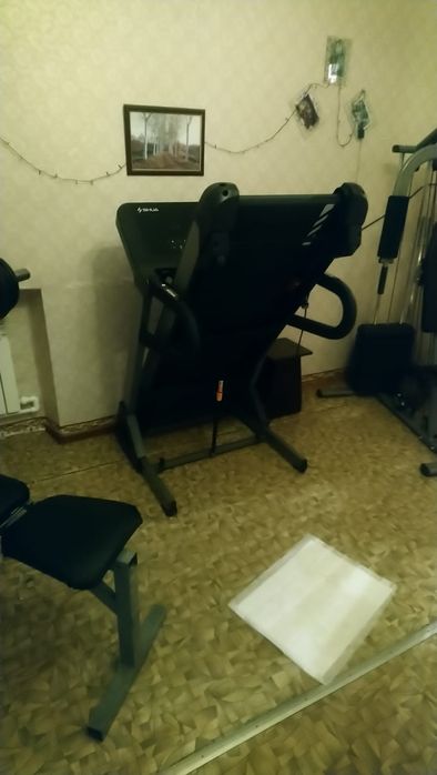 Продам беговую дорожку