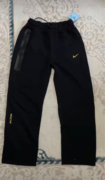 Продам найк нокта черная