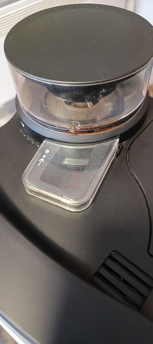 Кафемашина със автм.мелница