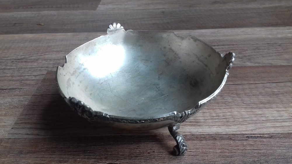 Стар сребърен пепелник