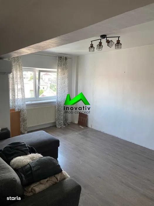 Apartament de vanzare 2 camere decomandat Sibiu Strand — fotografia 1