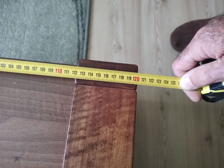 Продавам холна маса за кафе с размери 120 х 70 см., височина 37 см.