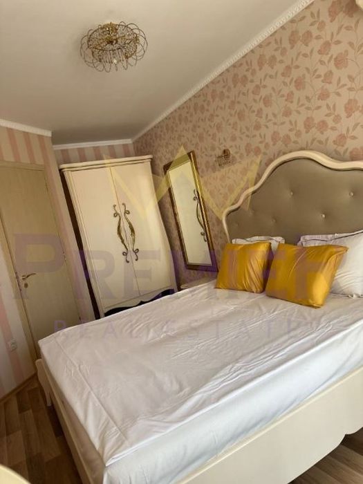 Дава се под наем Двустаен апартамент в Варна, Център - 70 кв.м за 1200 € - Снимка #8