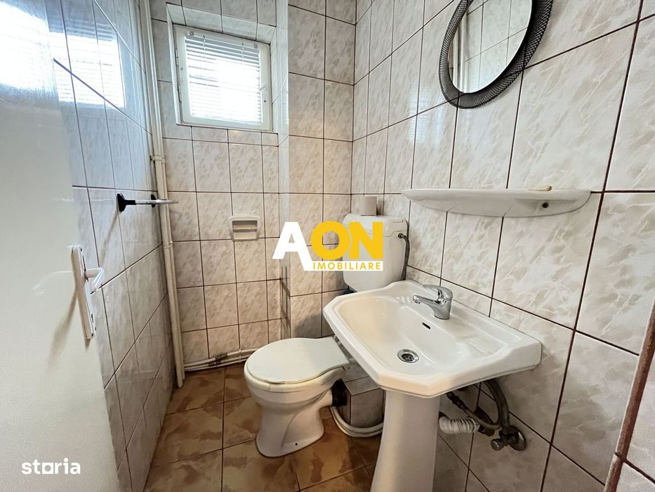 Apartament cu 3 Camere, Etaj Intermediar, Zona Cetate