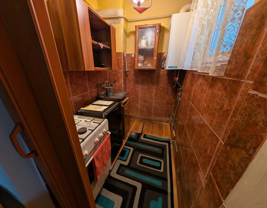 De vanzare, apartament 2 camere, mobilat si utilat.