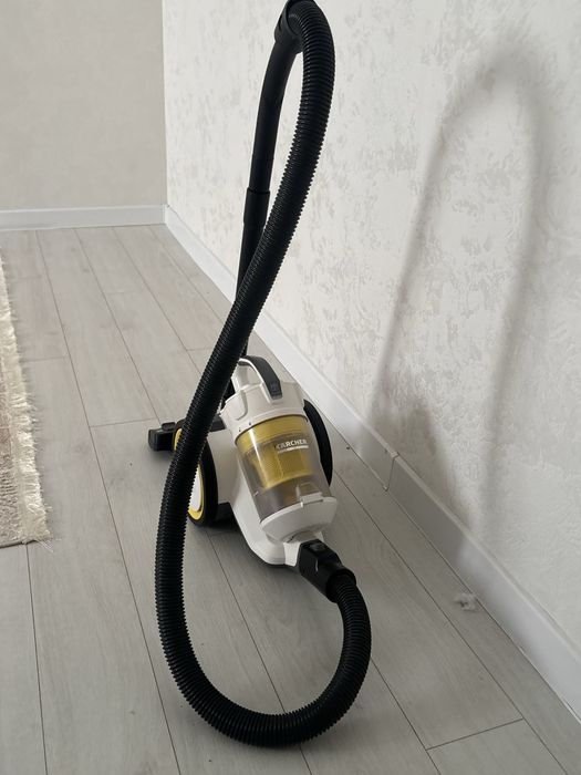 Пылесос Karcher срочно