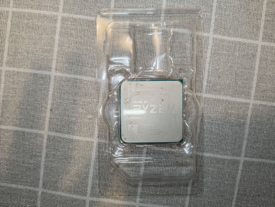 Процесор Ryzen 3 2200G