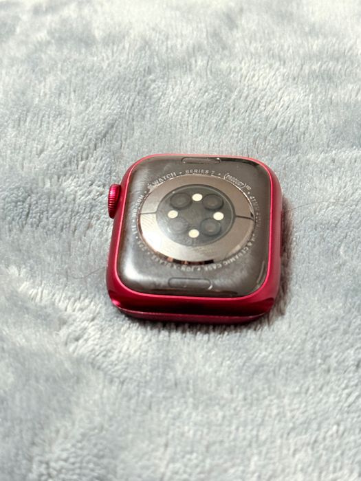 Apple Watch Series 7 (41mm) (PRODUCT)RED – GPS + Cellular