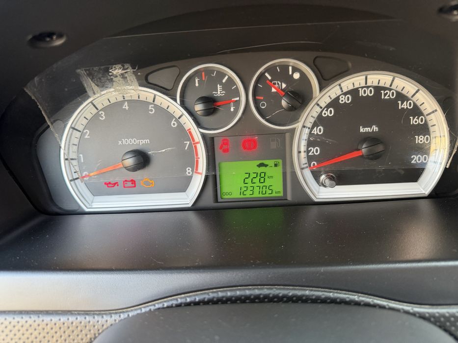 Продам свою нексия 3