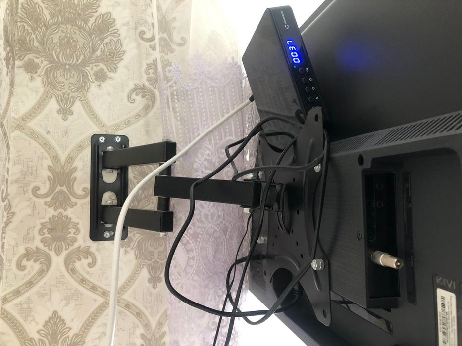 Продам телевизор с креплением