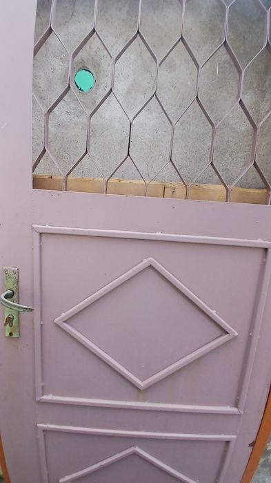 Метална врата здрава и надеждна