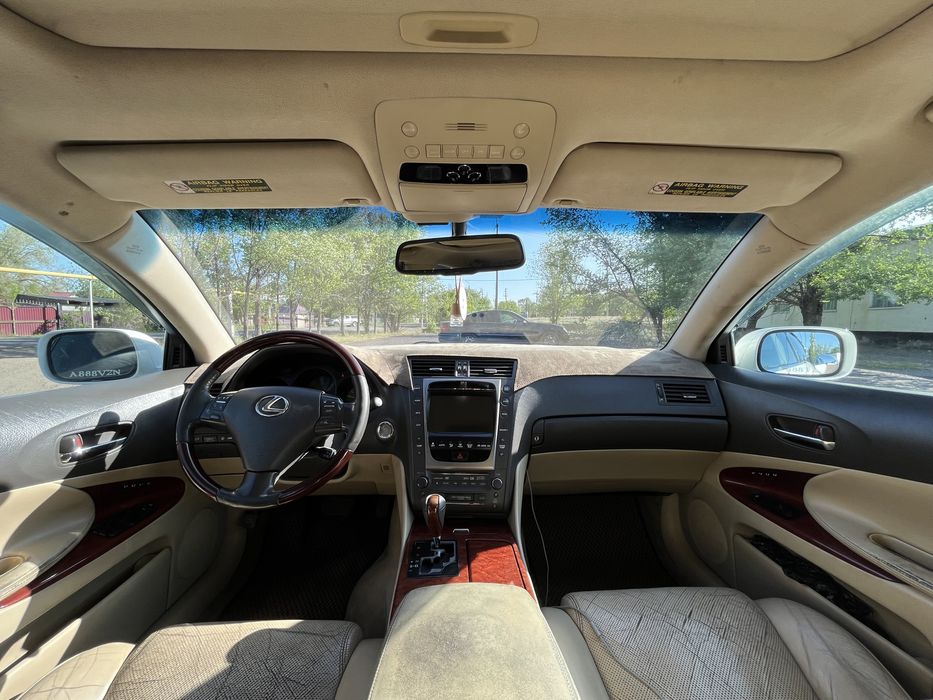 Продам lexus gs300 awd 2005г