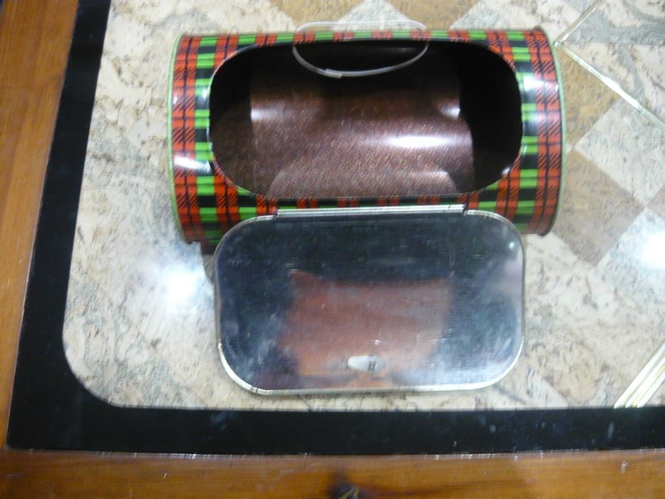 Стари, детски метални чантички Пипи - за колекция