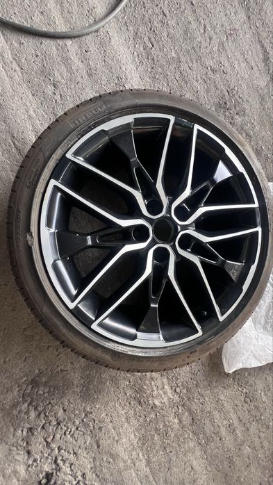 Продам диск от kia k5 1 шт.