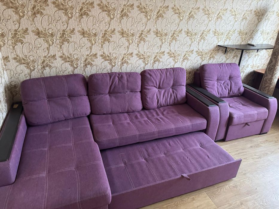 Диван угловой б/у
