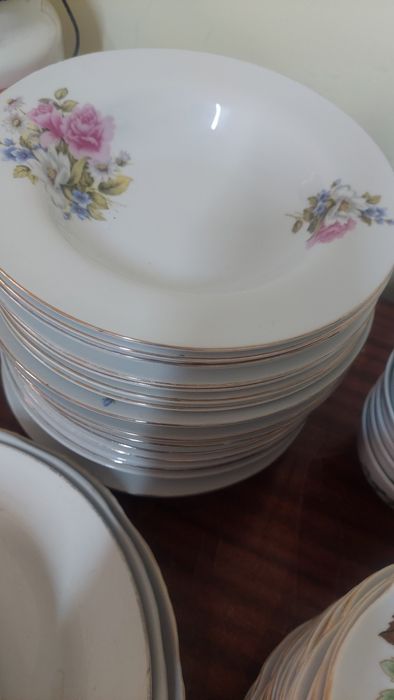 Әр түрлі ыдыстар