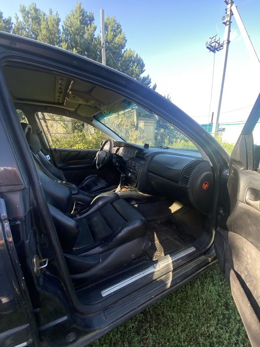 Opel omega B.