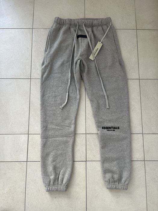 Pantaloni lungi Essentials