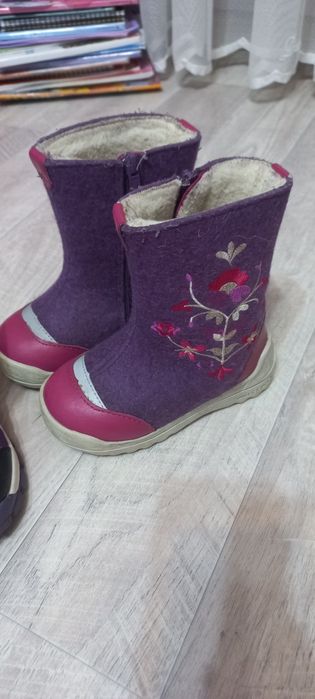 Зимние сапожки и валенки