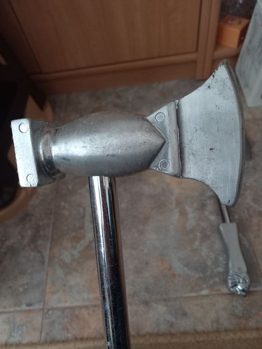 Два съветски сатъра