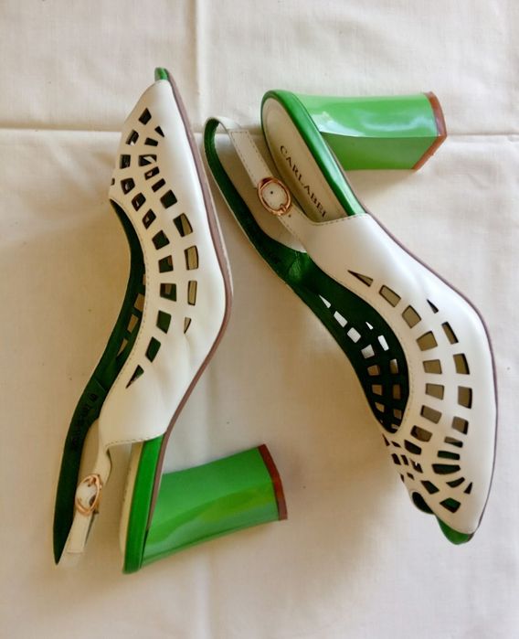 Продам босоножки