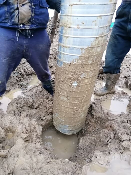 Foraje puțuri apa denisipări curățări piloni de susținere absorbante